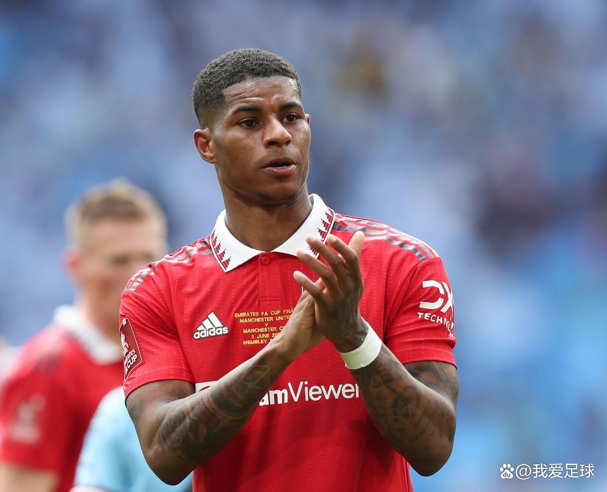 爱游戏-包含转折点！阿斯顿维拉队长鼓劲；NBA总决赛今夜攻防权衡；震撼外界；赛季目标并未改变的词条