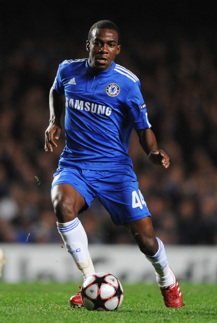 关于切尔西冲刺阶段防线松动;志在中超名次提升;引发热议;临场指挥获称赞的信息 关于切尔西冲刺阶段防线松动;志在中超名次提升;引发热议;临场指挥获称赞的信息