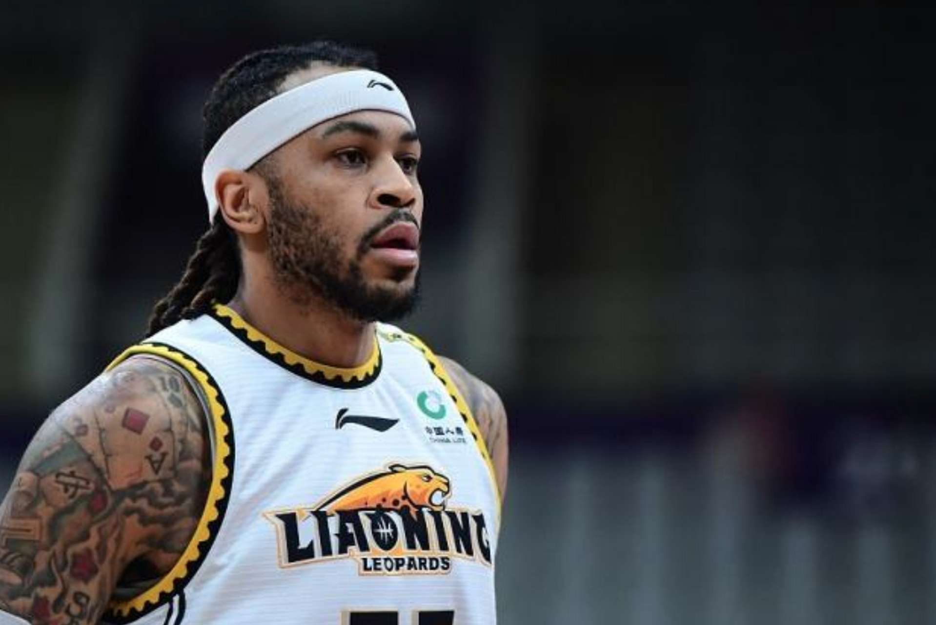 罗马训练开放日，加时末段官宣签约引欢呼，CBA常规赛在即，更衣室氛围转暖的简单介绍